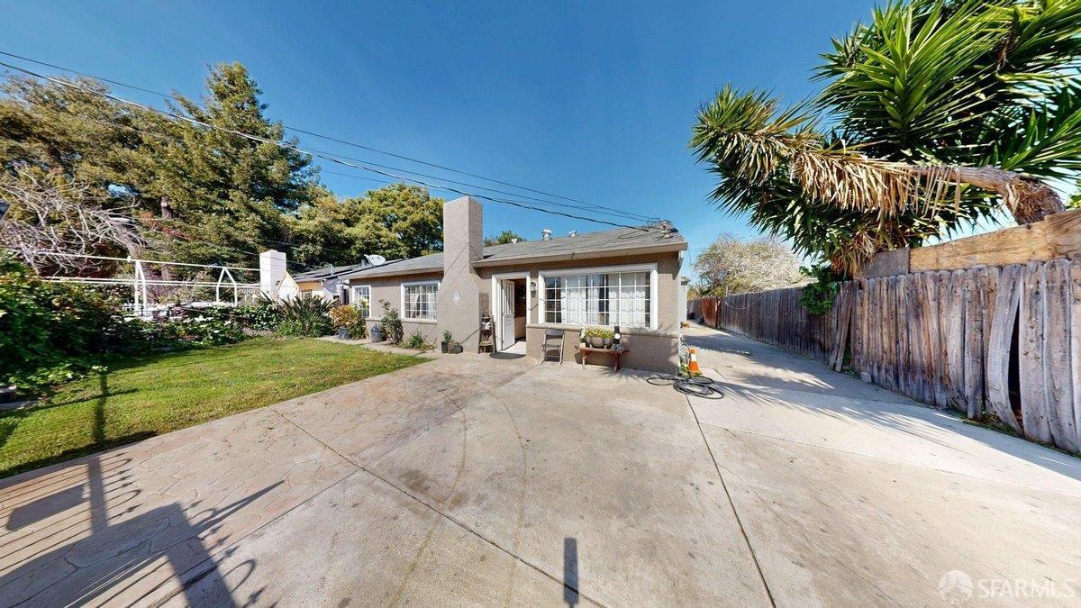 471 Green Street