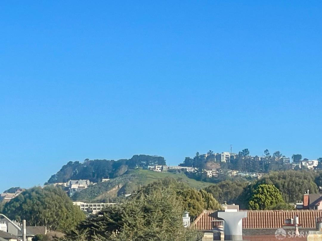 301 Santa Ana Avenue