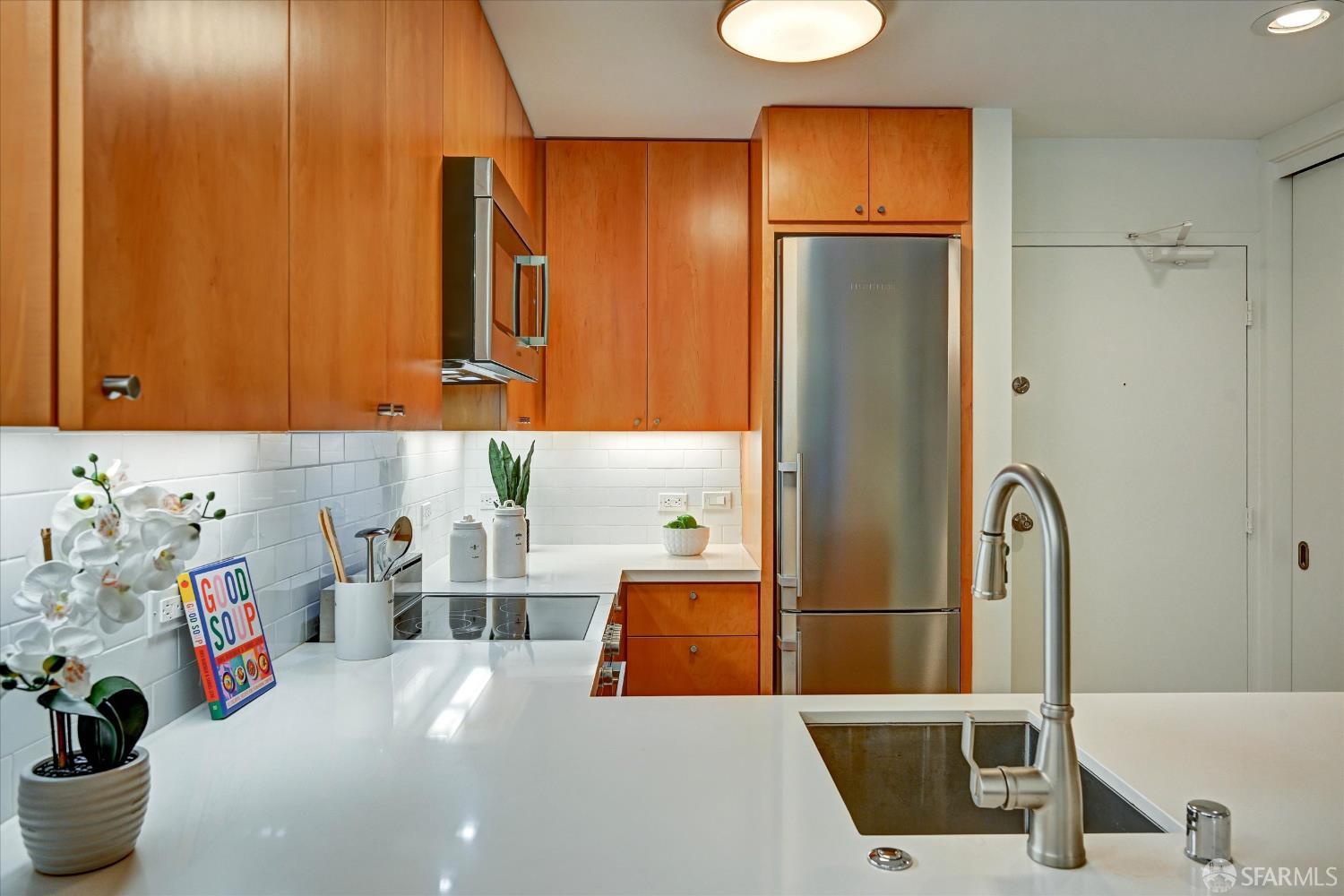 60 Ora Way # 105H