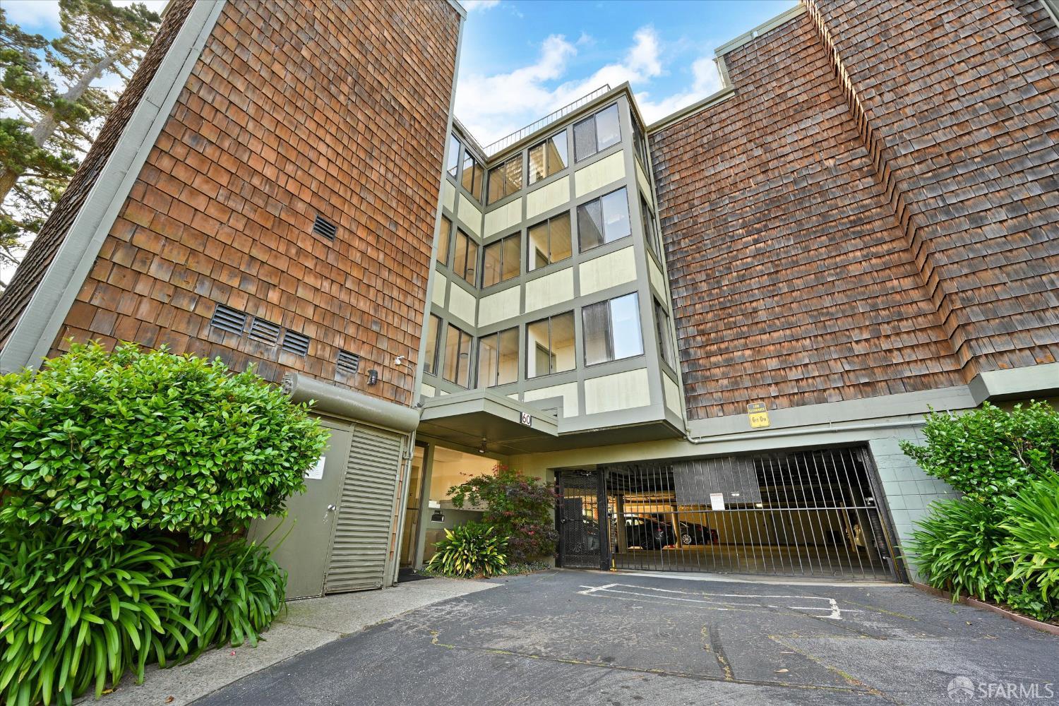 60 Ora Way # 105H