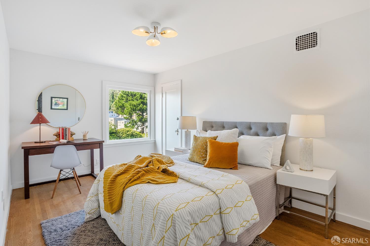 1135 Portola Drive