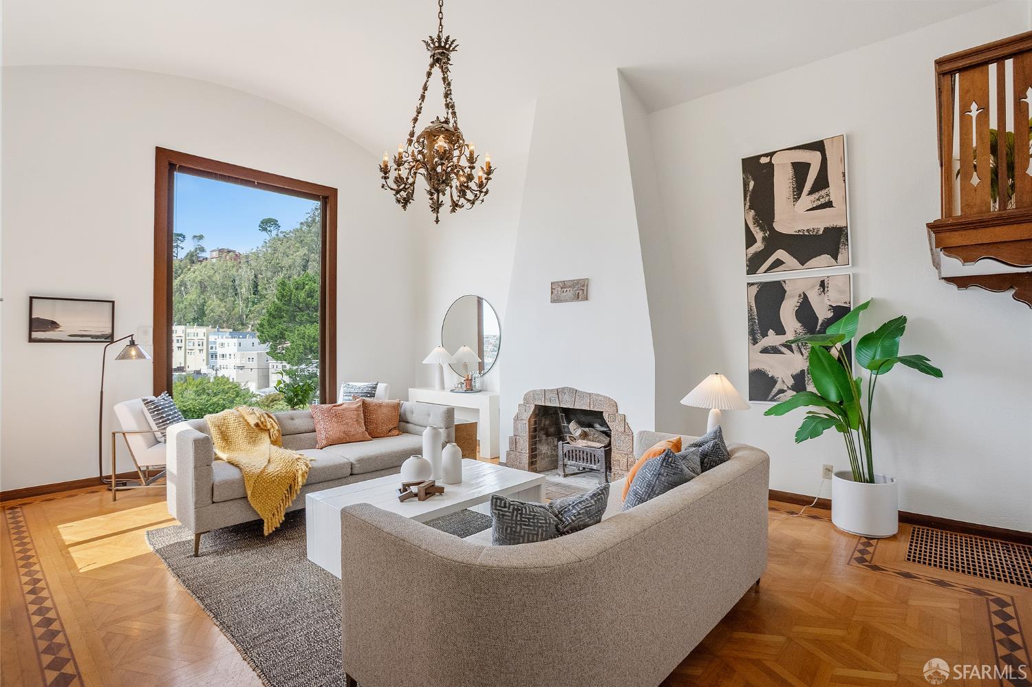 1135 Portola Drive
