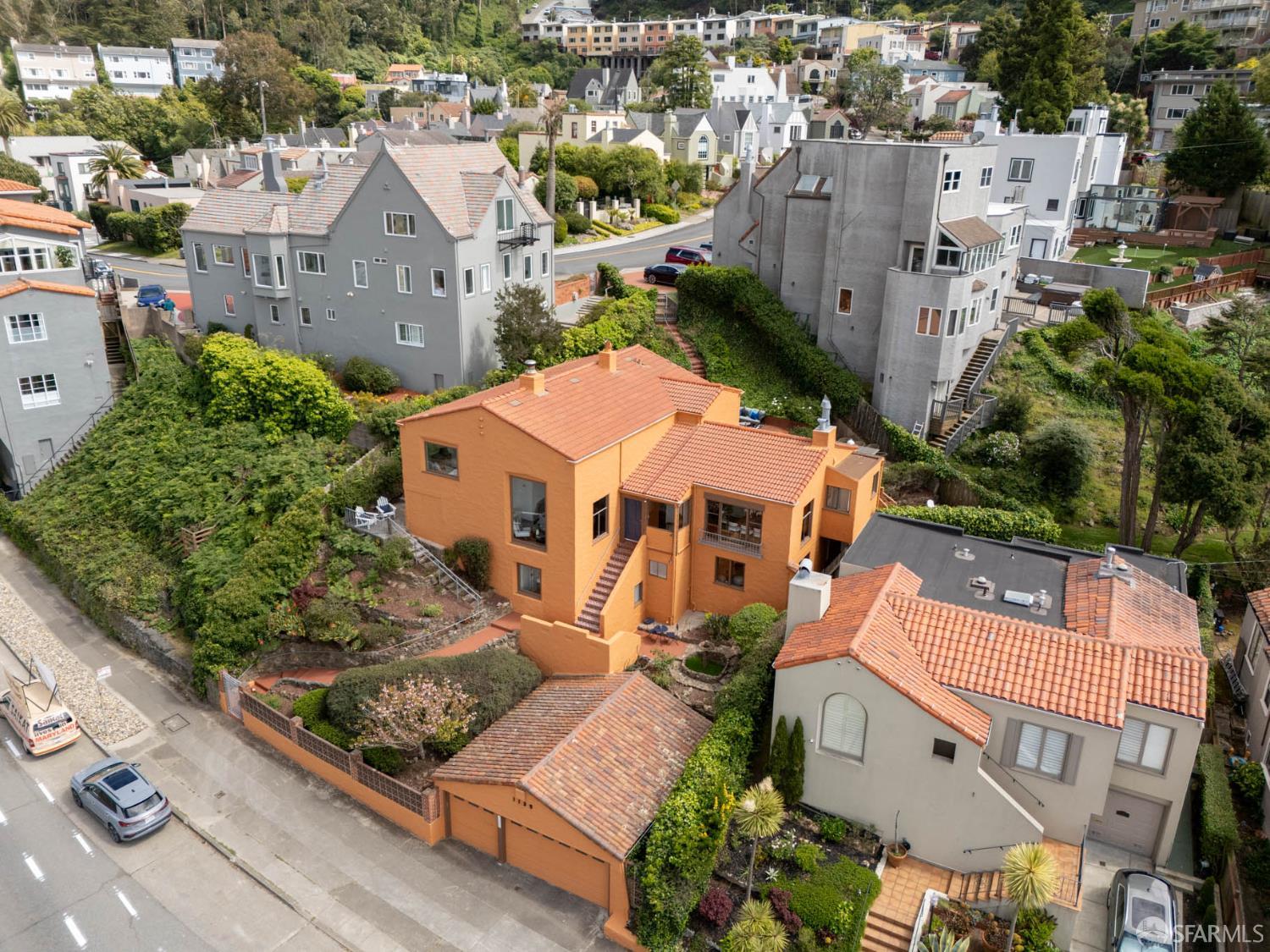 1135 Portola Drive