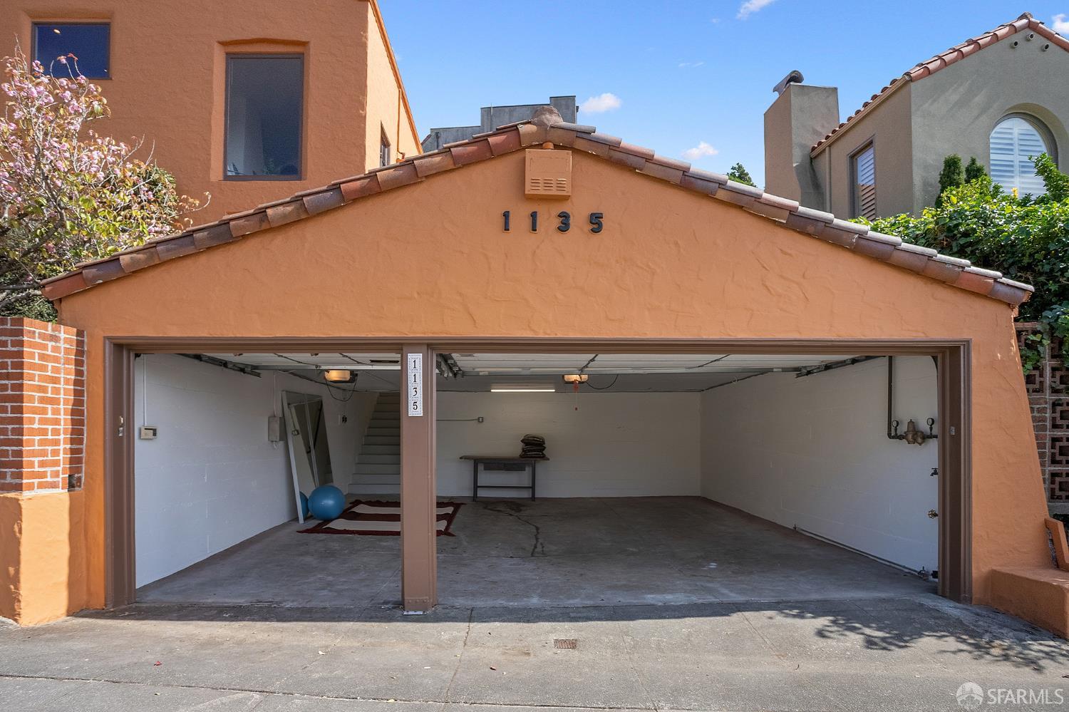 1135 Portola Drive