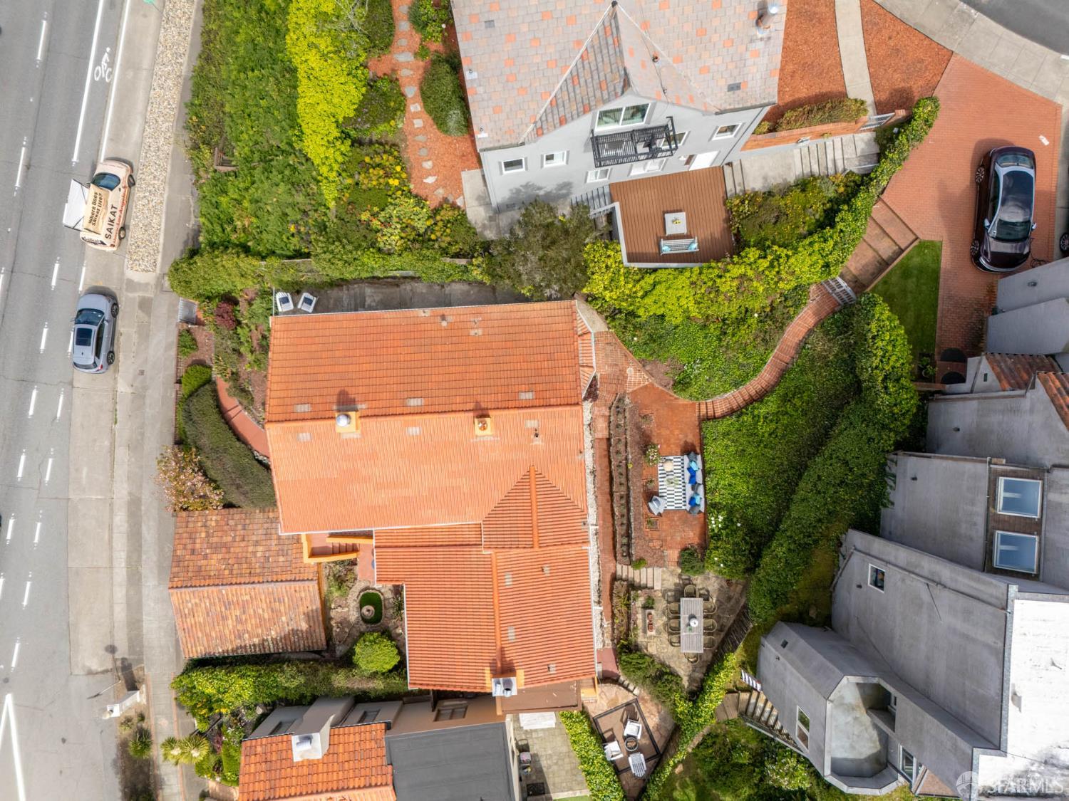 1135 Portola Drive