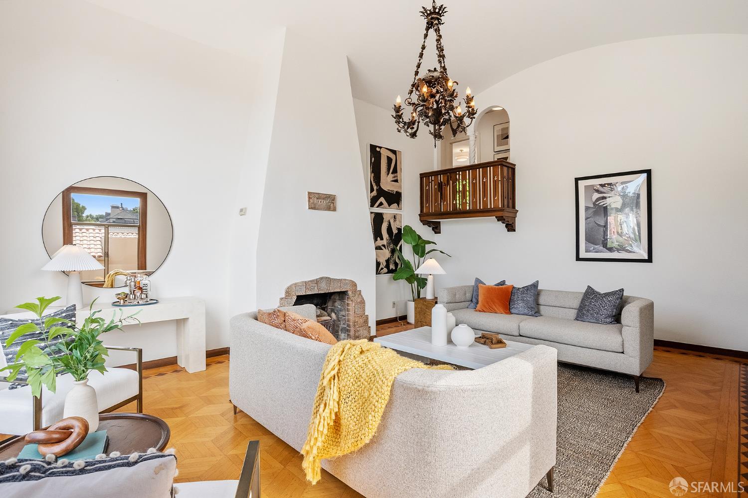 1135 Portola Drive