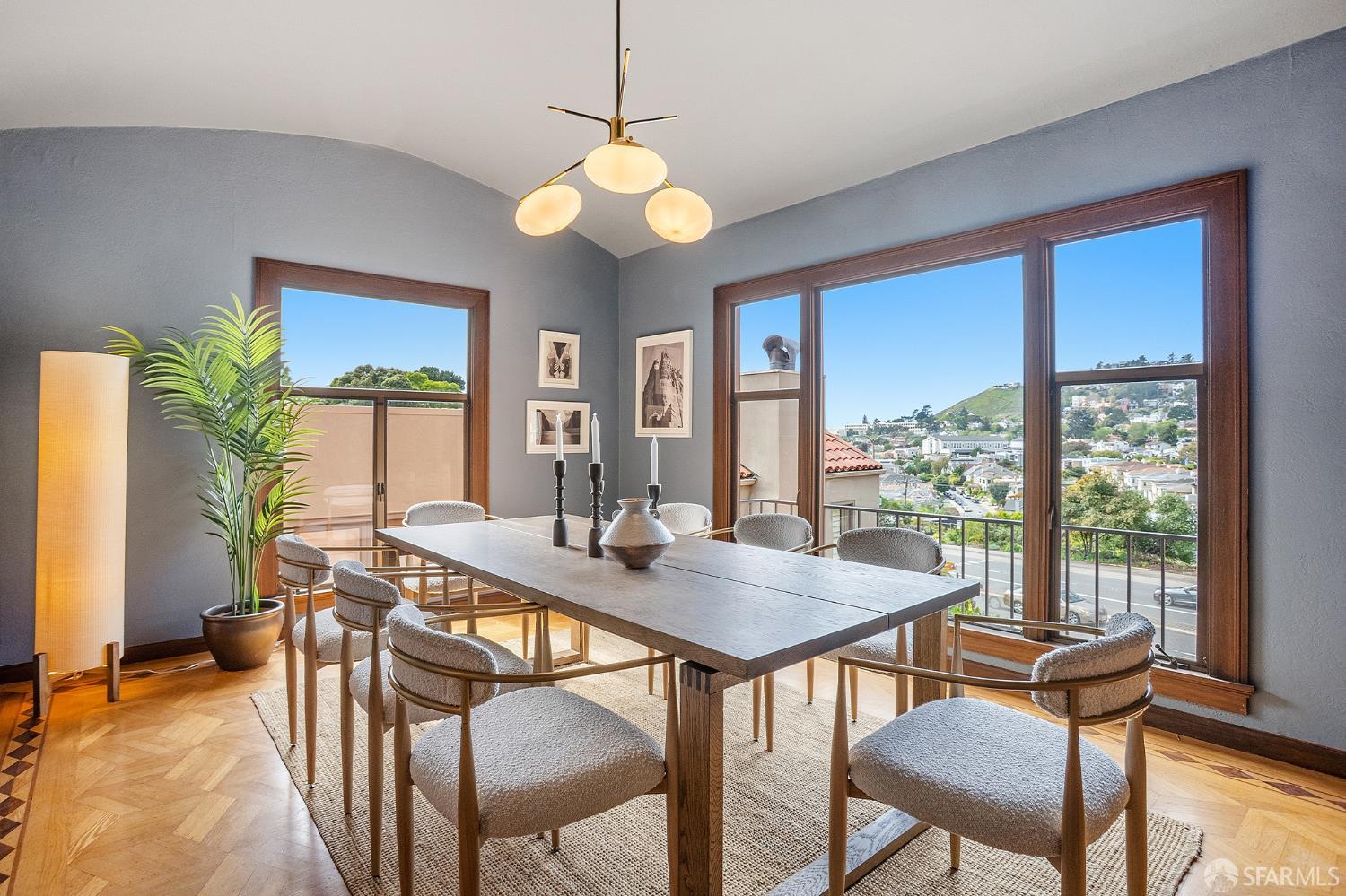 1135 Portola Drive