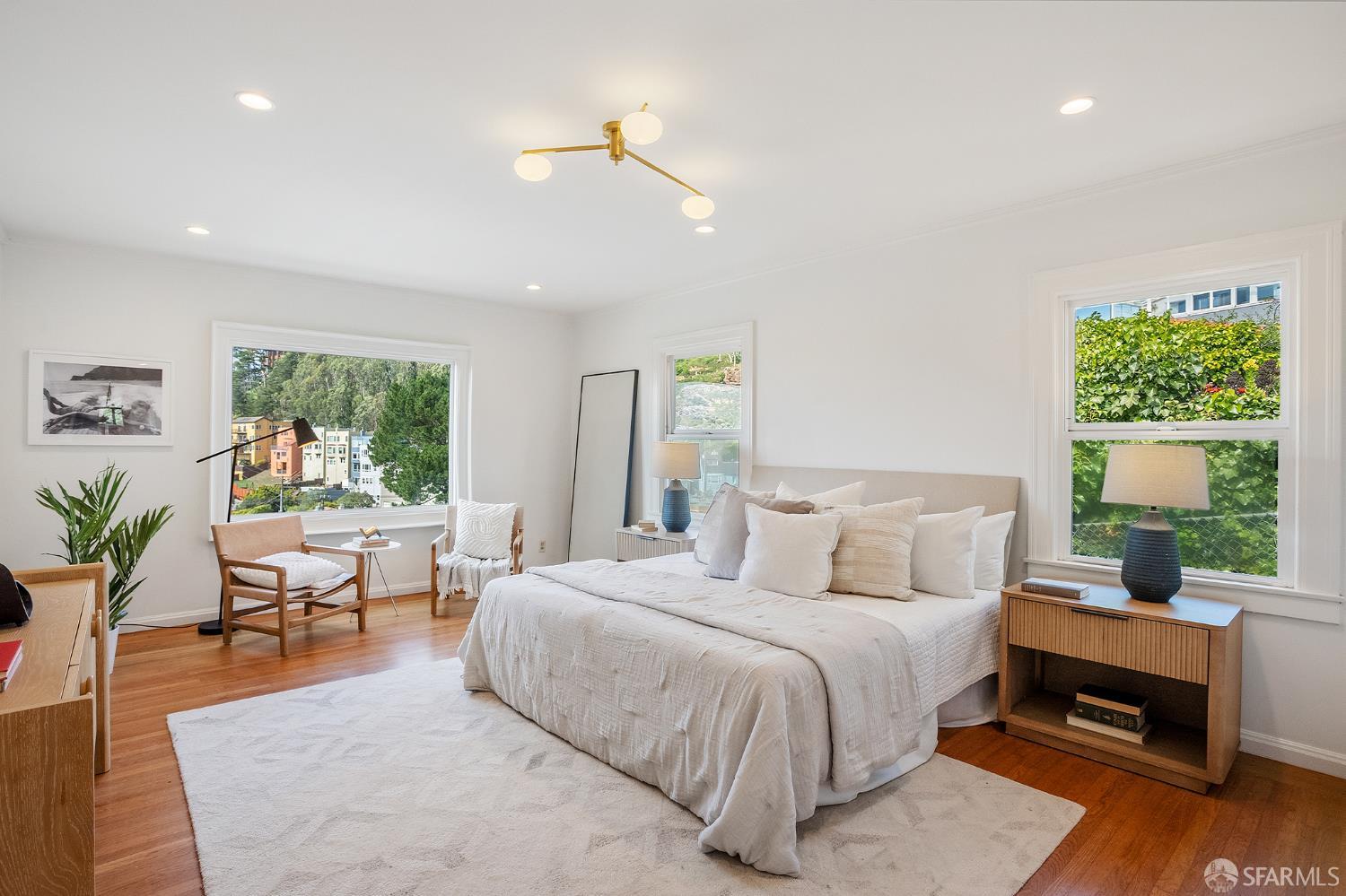 1135 Portola Drive