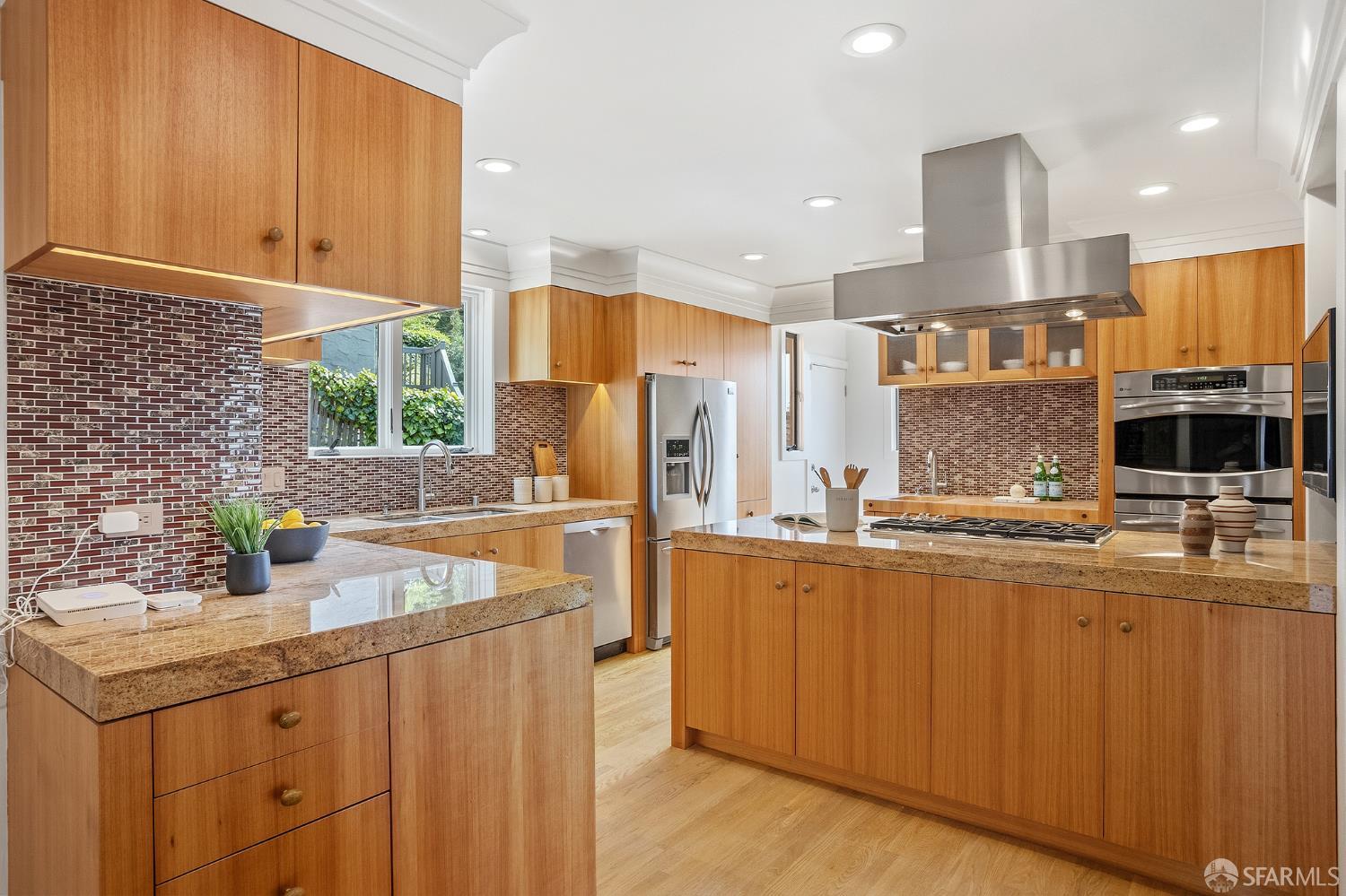 1135 Portola Drive