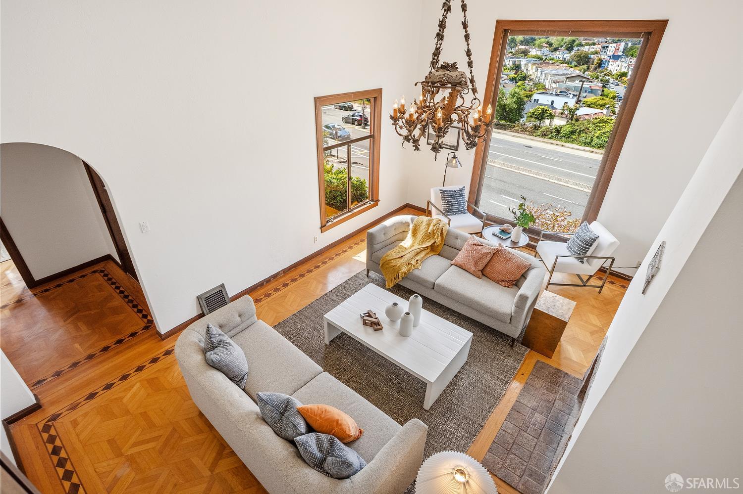1135 Portola Drive