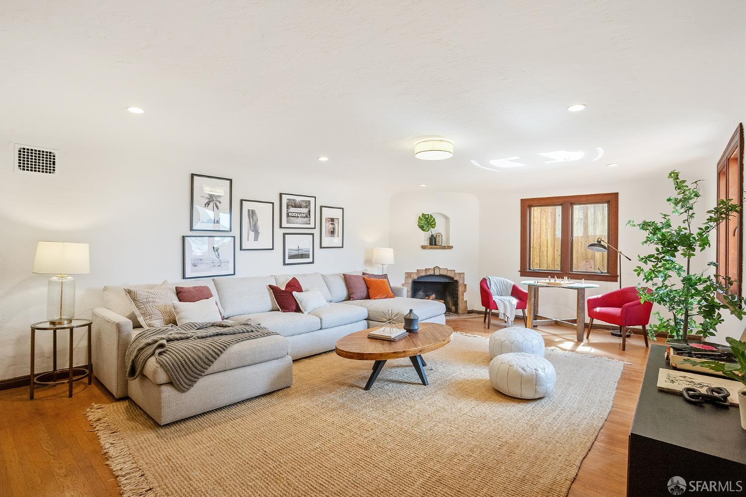1135 Portola Drive
