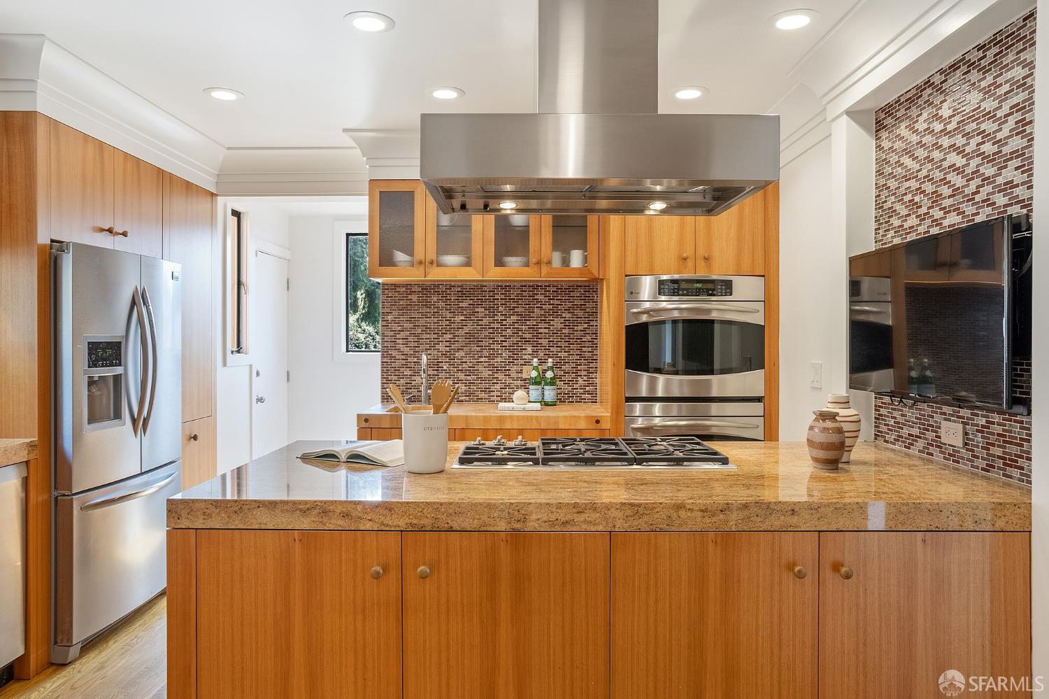 1135 Portola Drive
