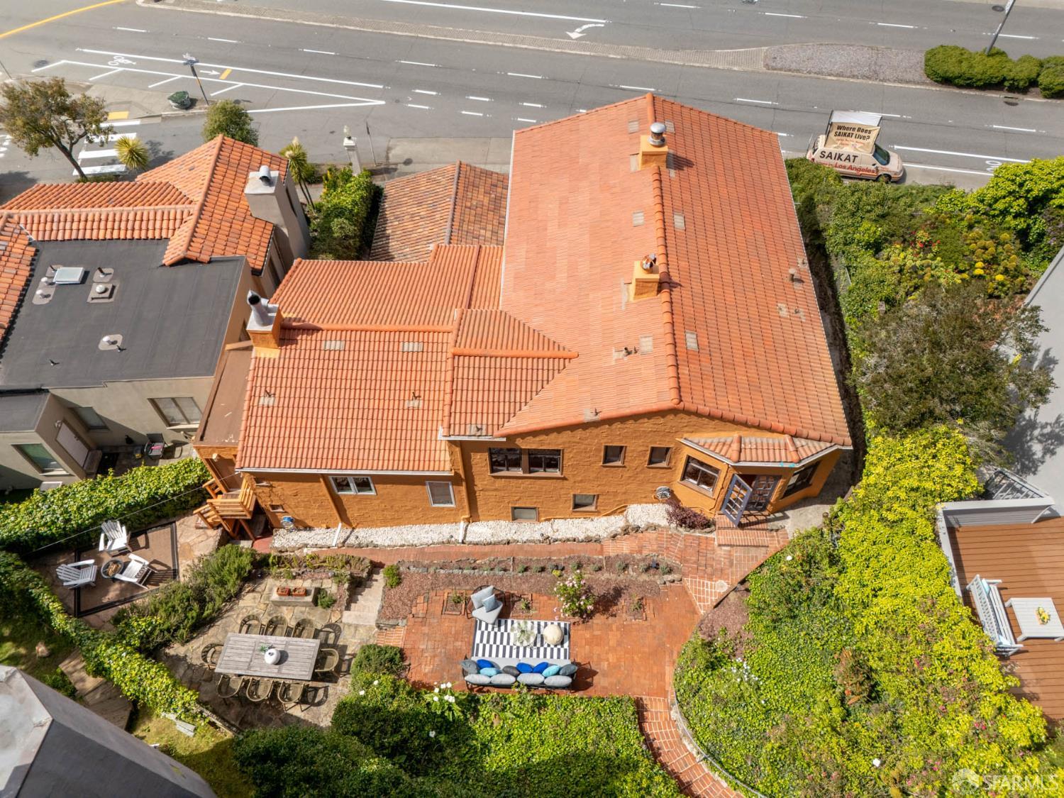 1135 Portola Drive