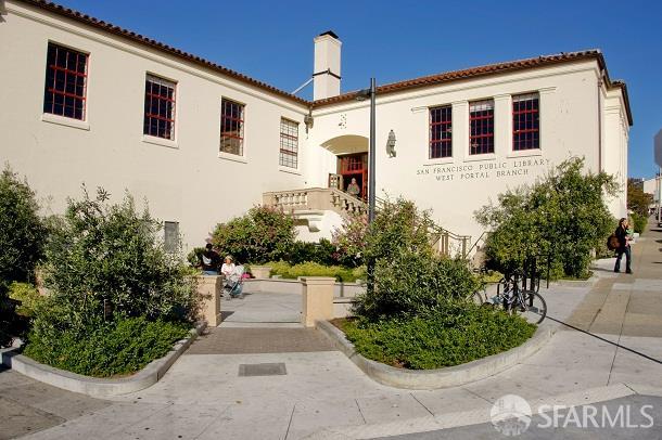 1135 Portola Drive