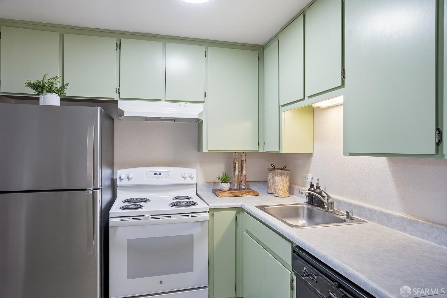 95 Mccoppin Street # 103E