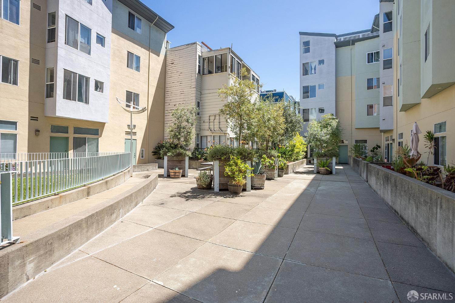 95 Mccoppin Street # 103E