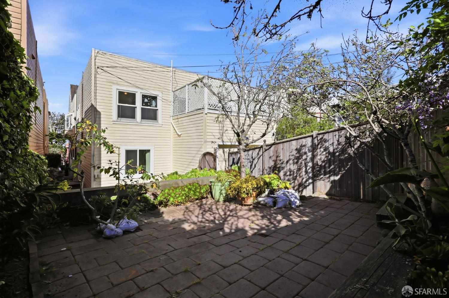 2050 16th Avenue