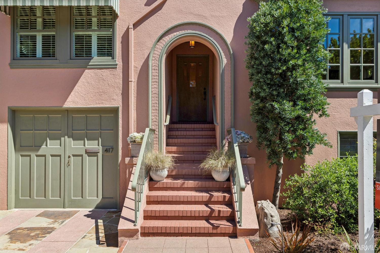 417 Dewey Boulevard