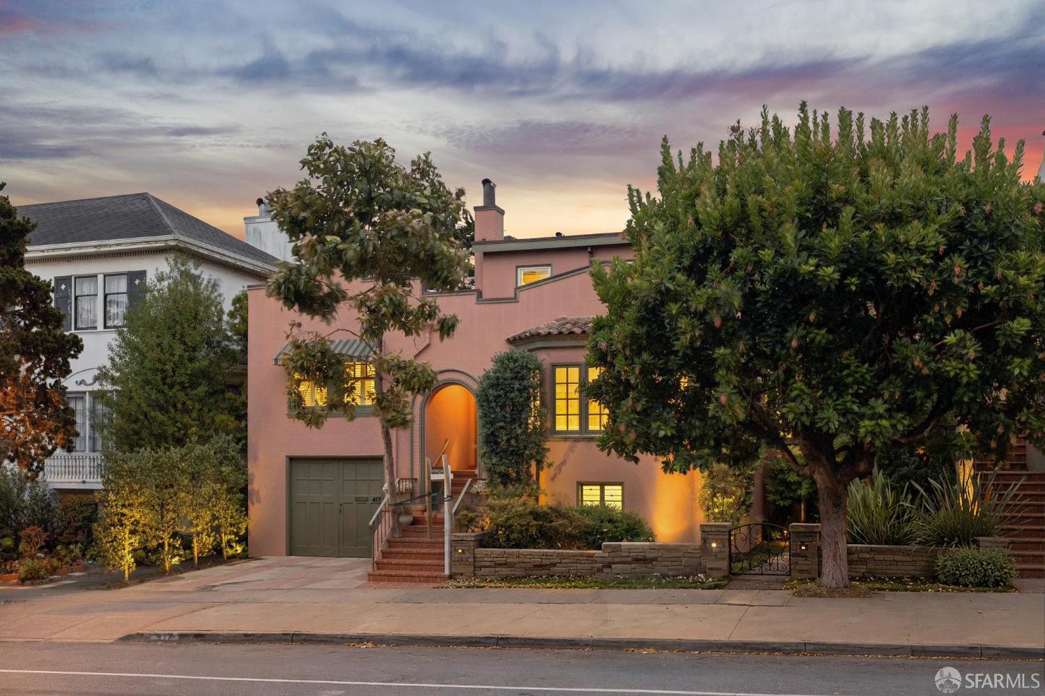 417 Dewey Boulevard
