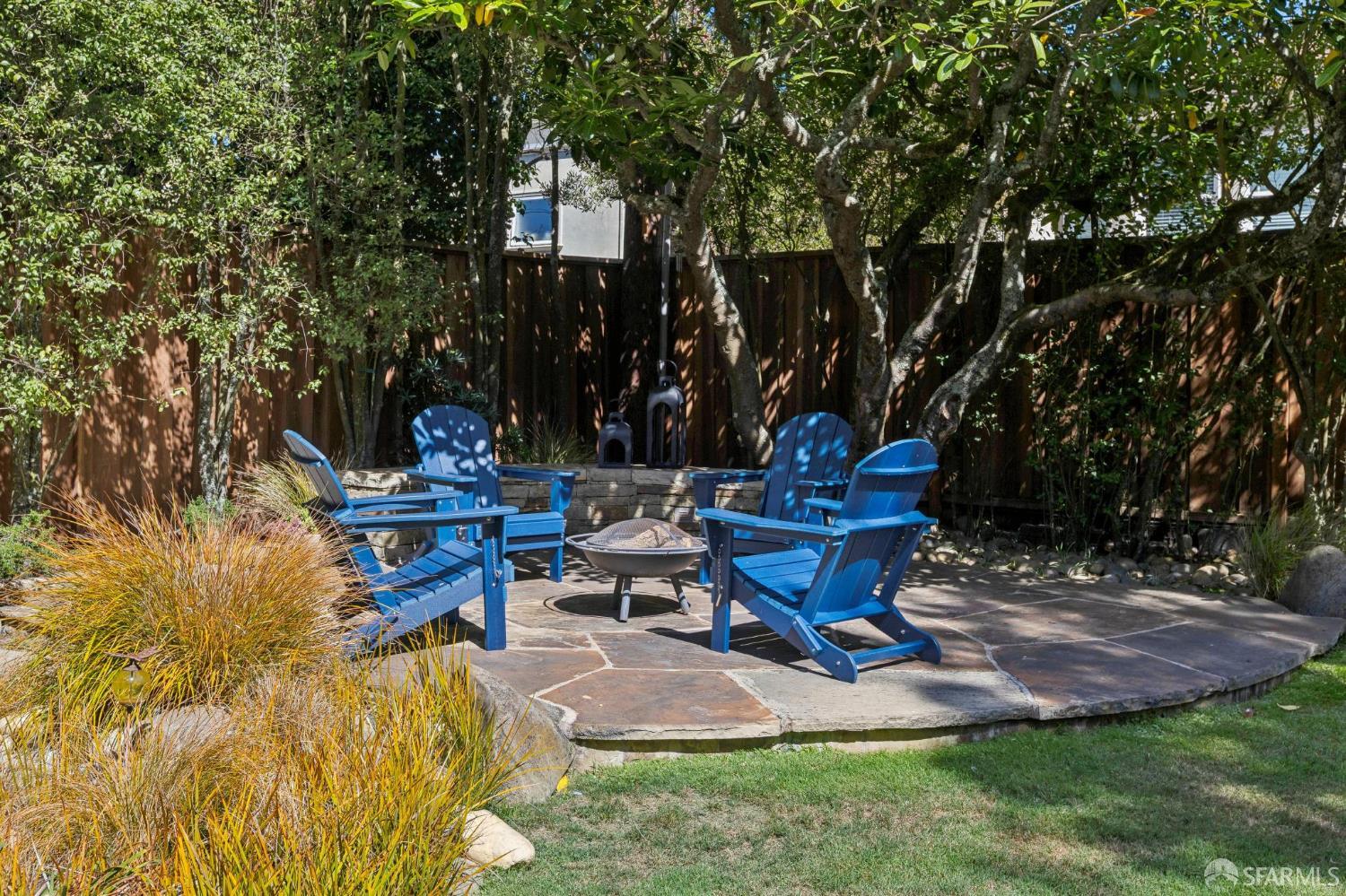 417 Dewey Boulevard