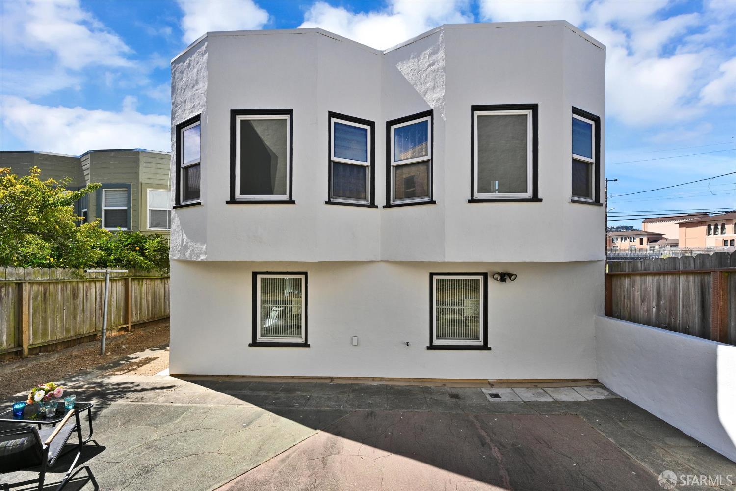 1157 Cayuga Avenue
