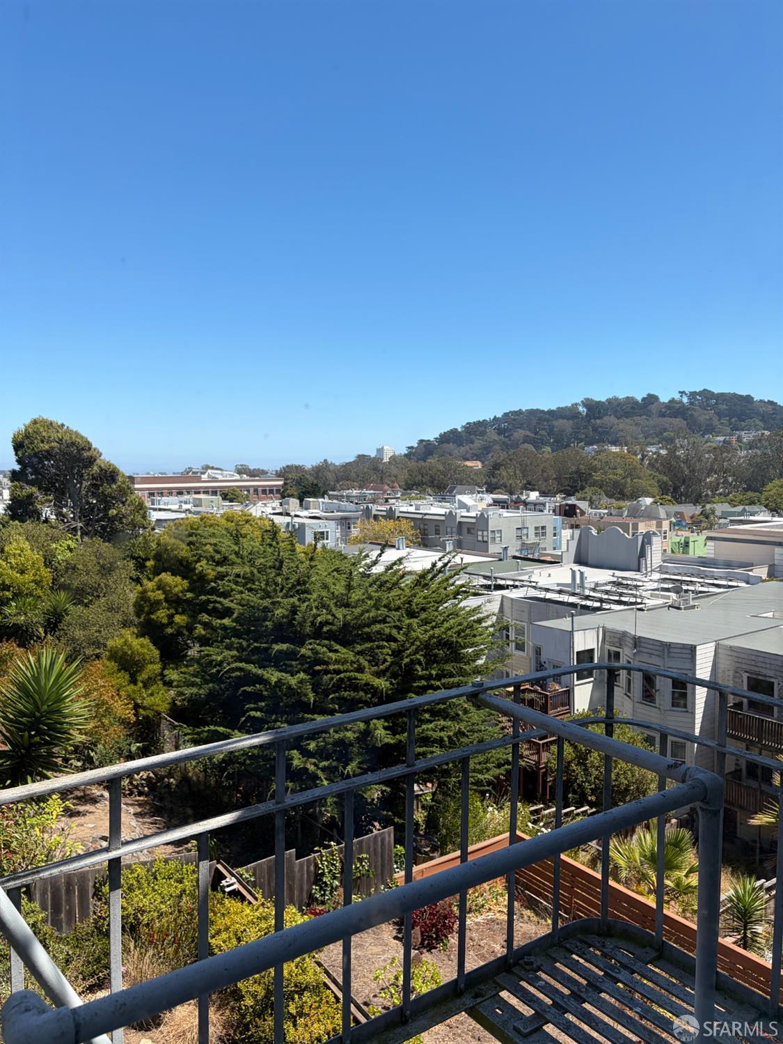 28 Cole Street # 5