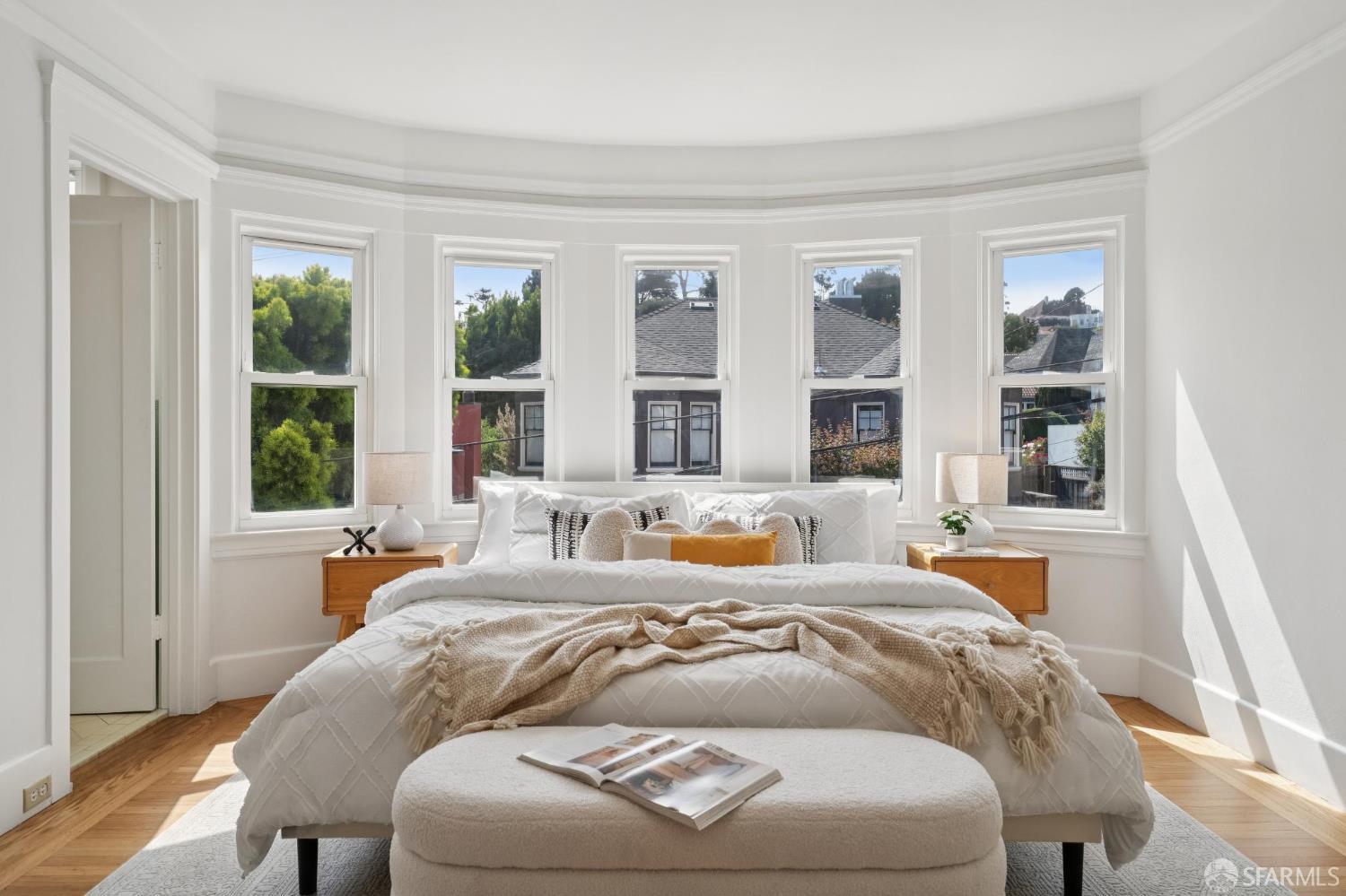 345 Colon Avenue