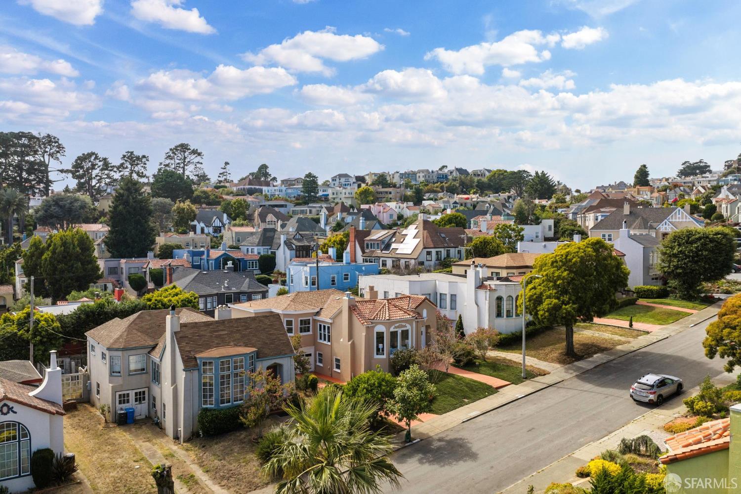 345 Colon Avenue