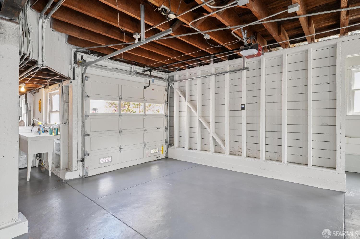345 Colon Avenue