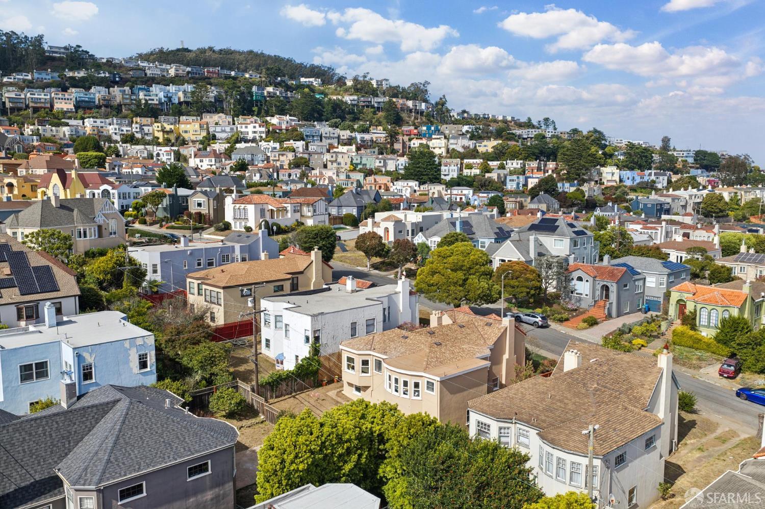 345 Colon Avenue