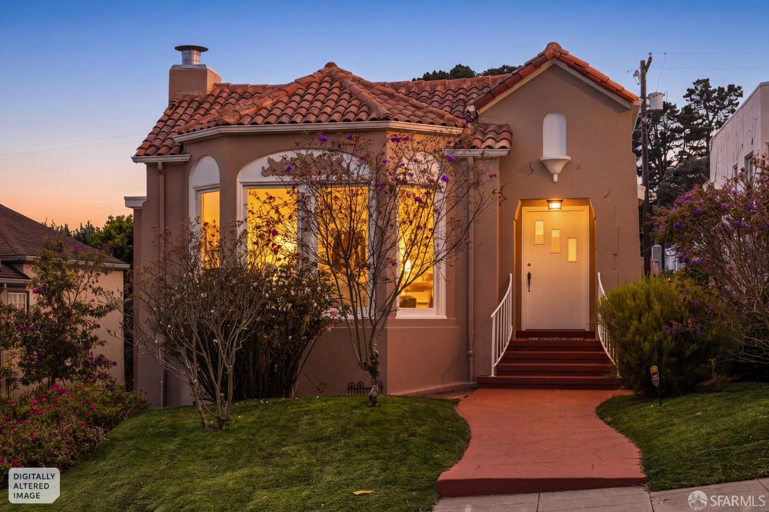 345 Colon Avenue