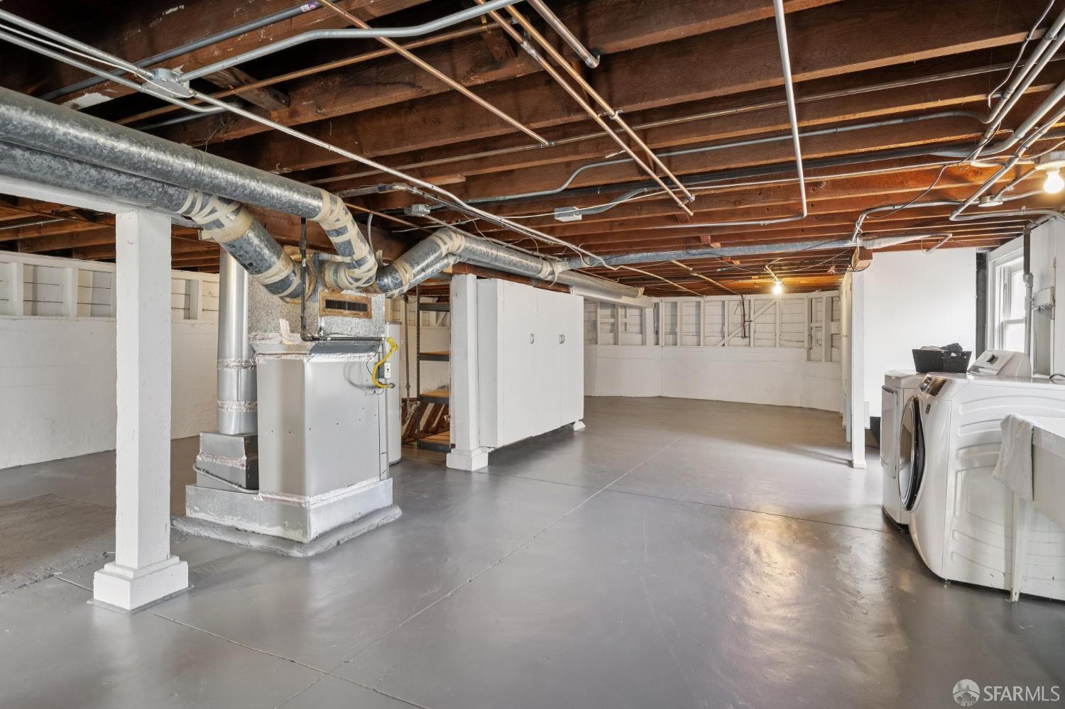 345 Colon Avenue