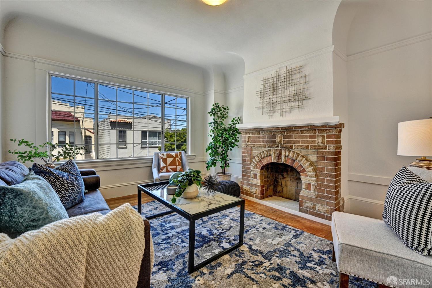 275 Sweeny Street