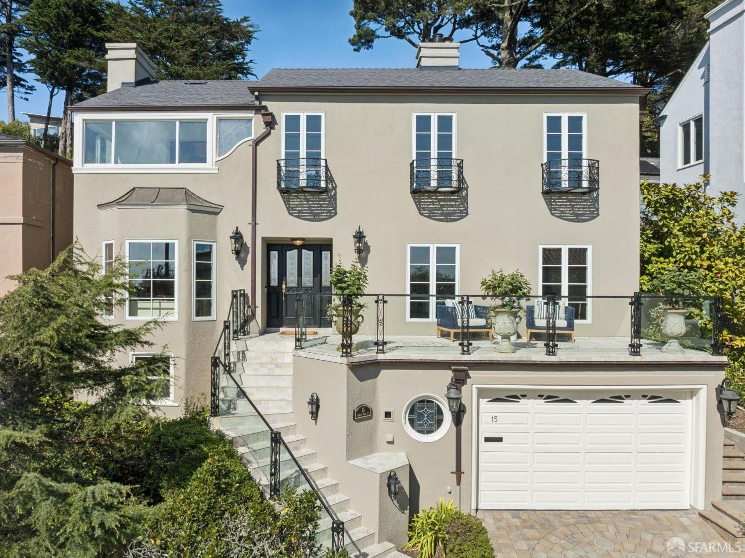 15 Cresta Vista Drive