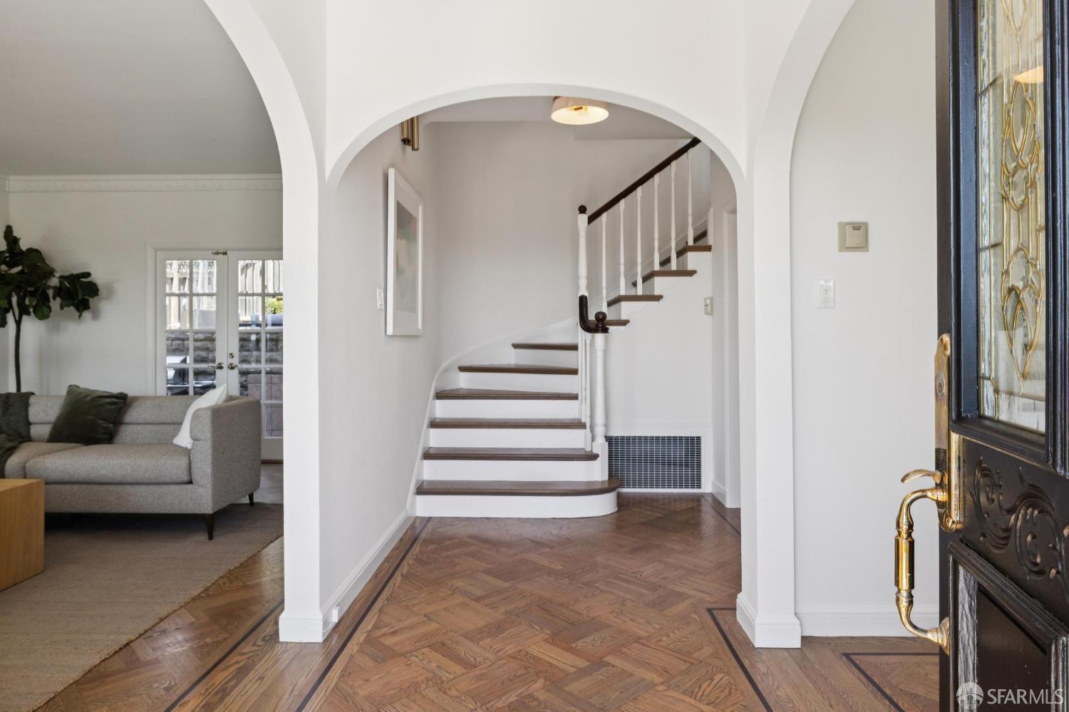 15 Cresta Vista Drive