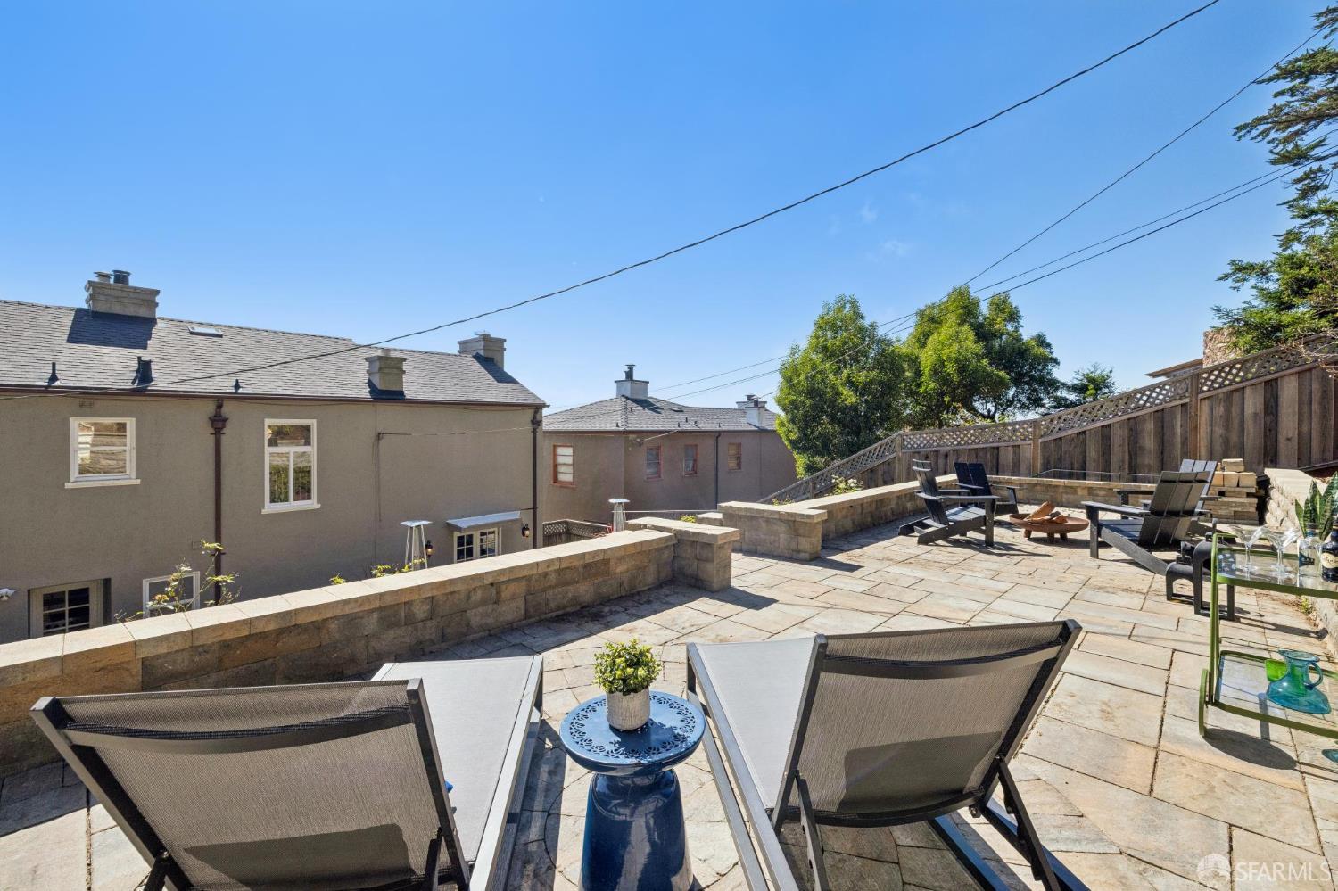 15 Cresta Vista Drive