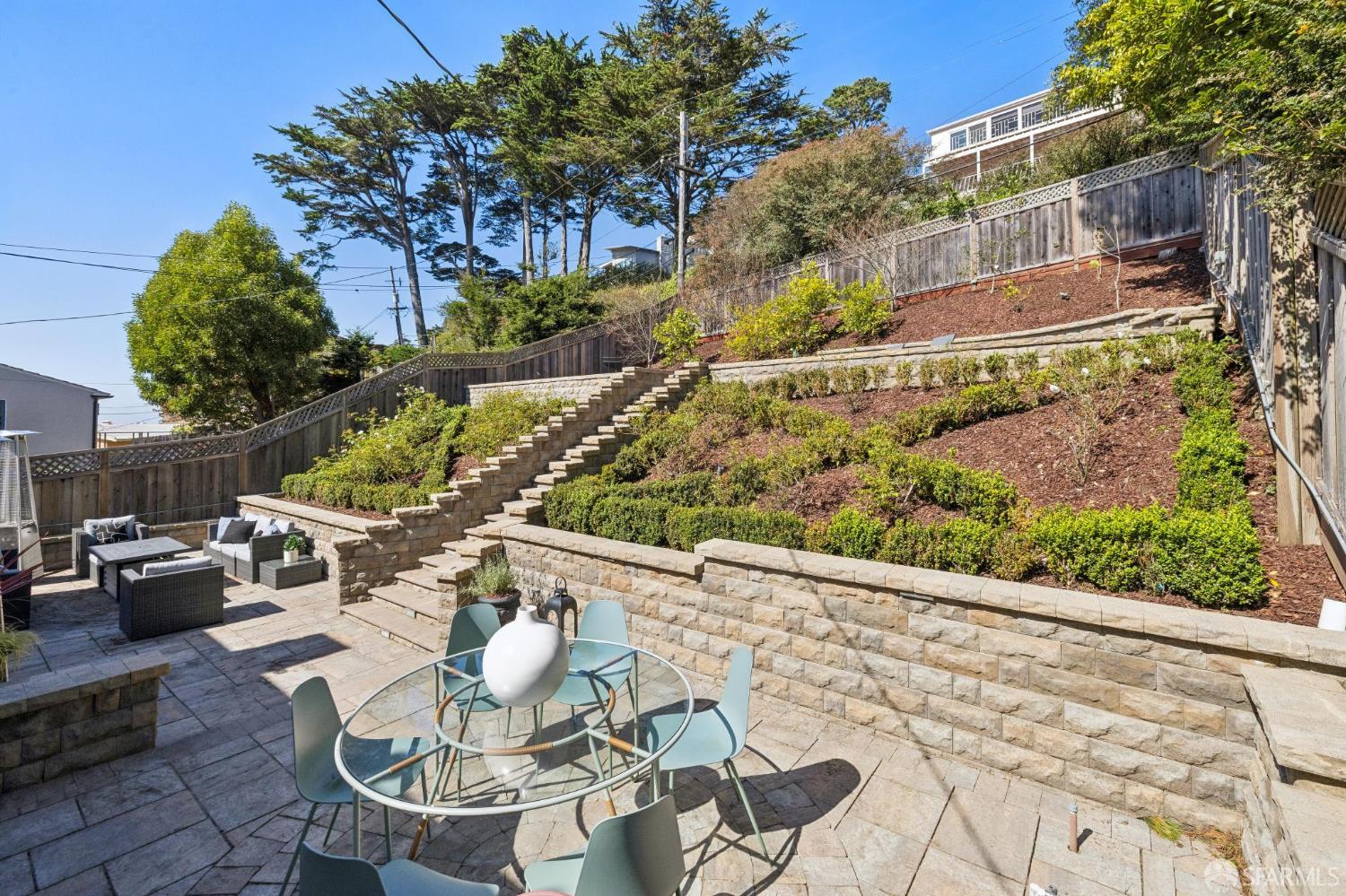 15 Cresta Vista Drive