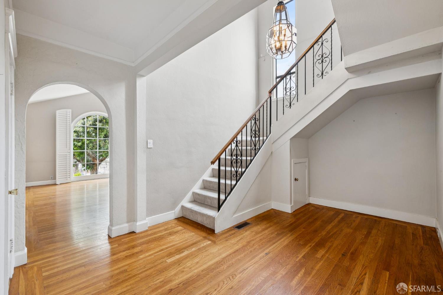 309 San Fernando Way