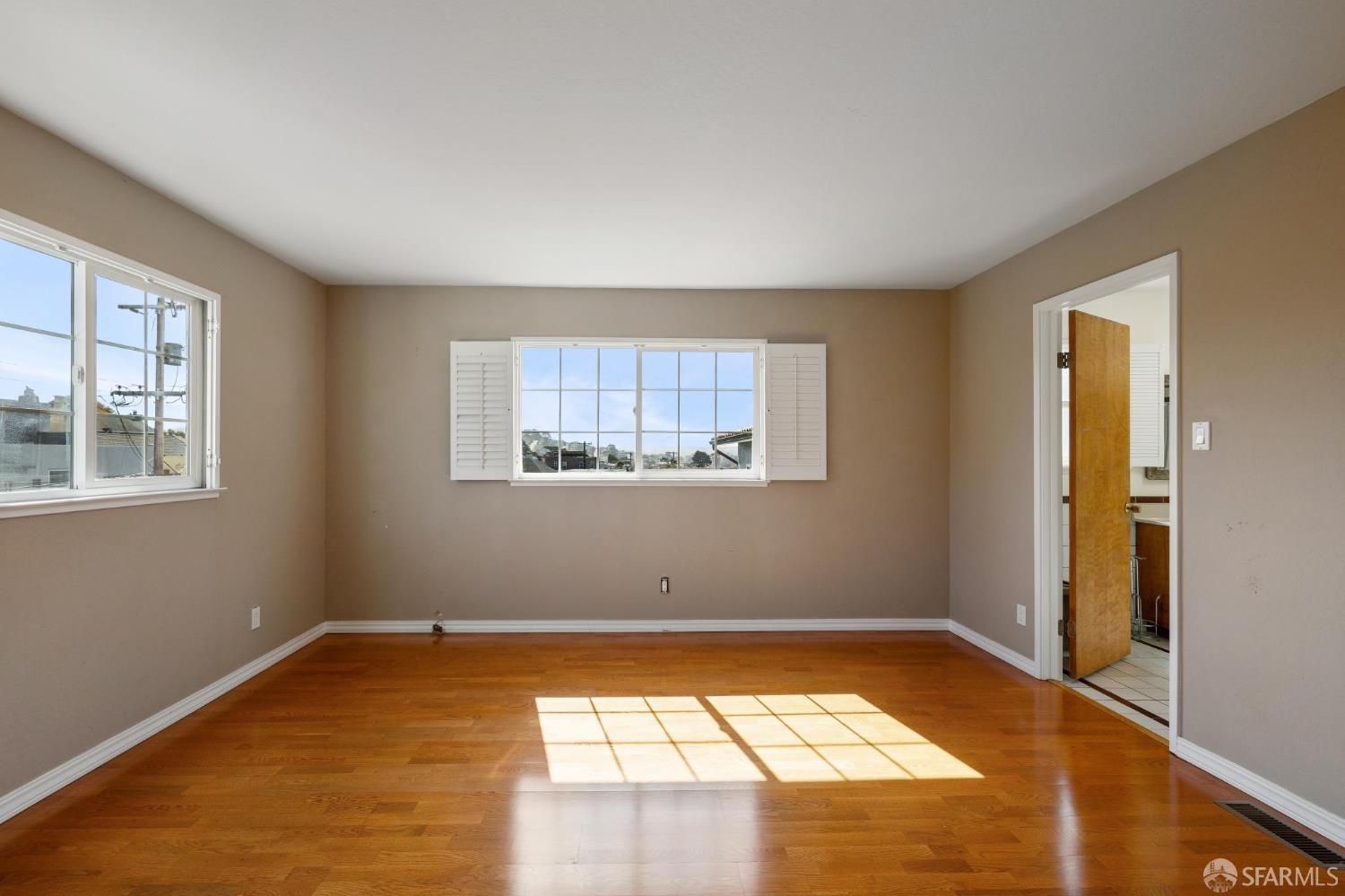 309 San Fernando Way