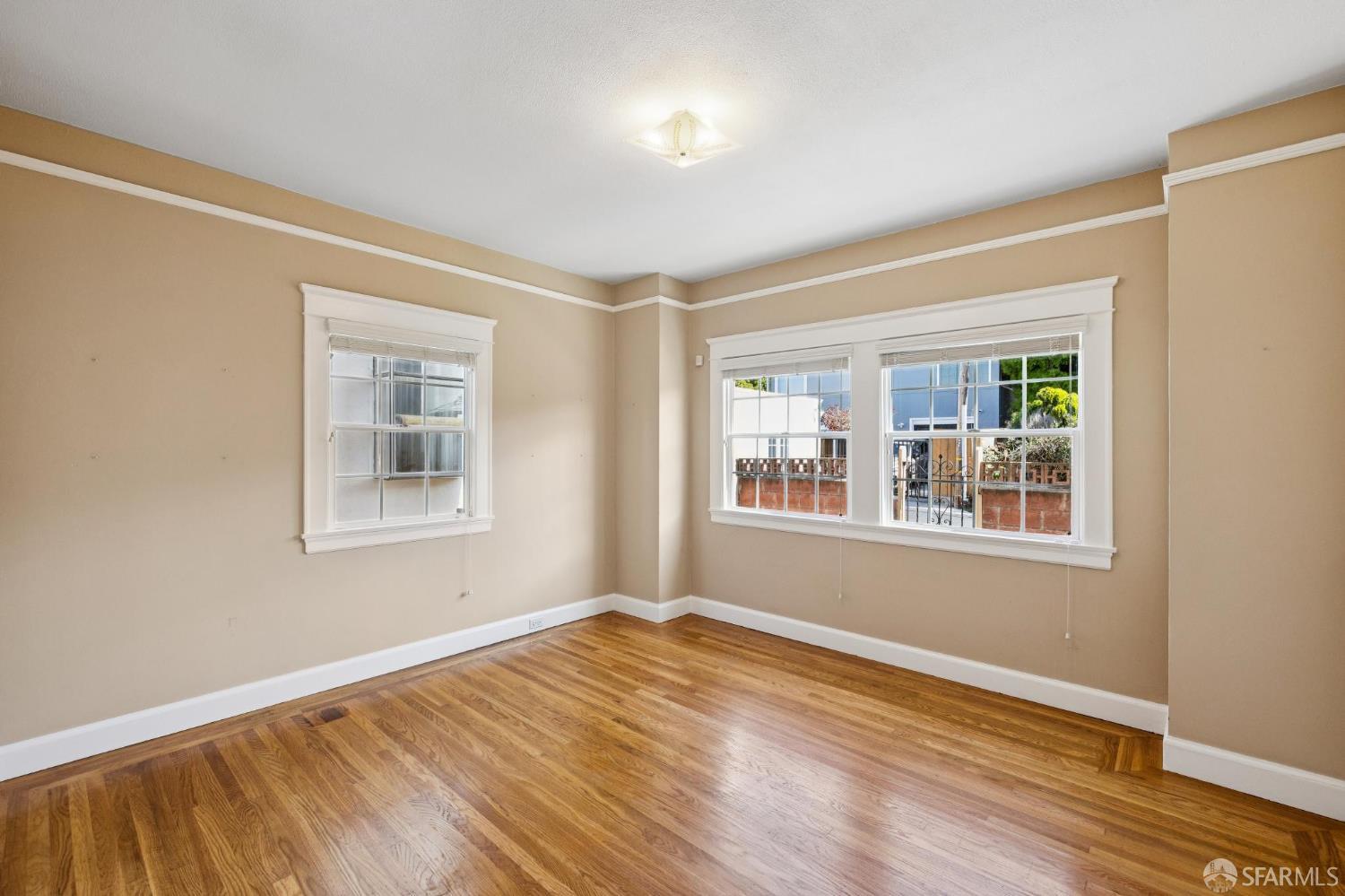 309 San Fernando Way