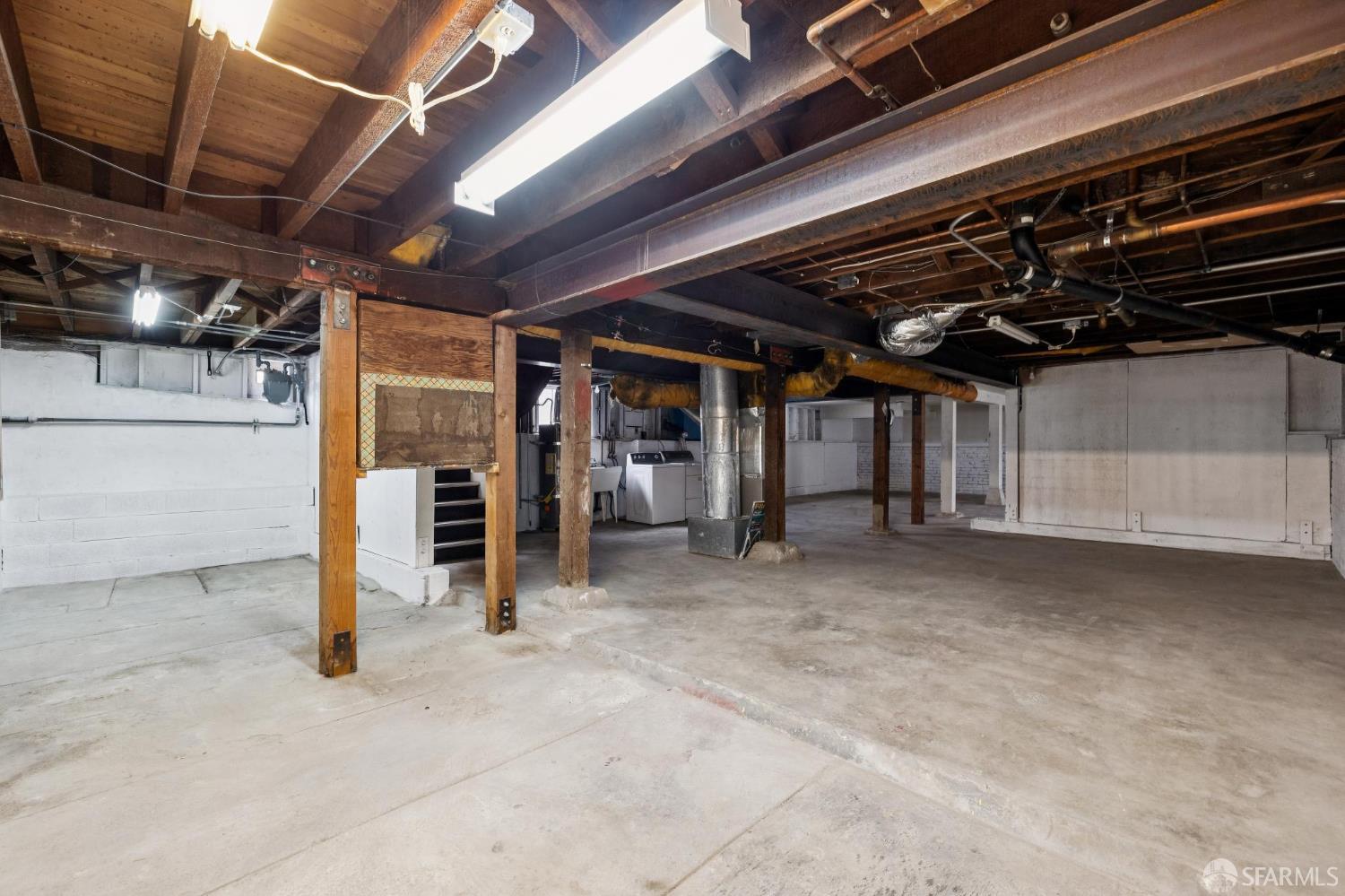 309 San Fernando Way