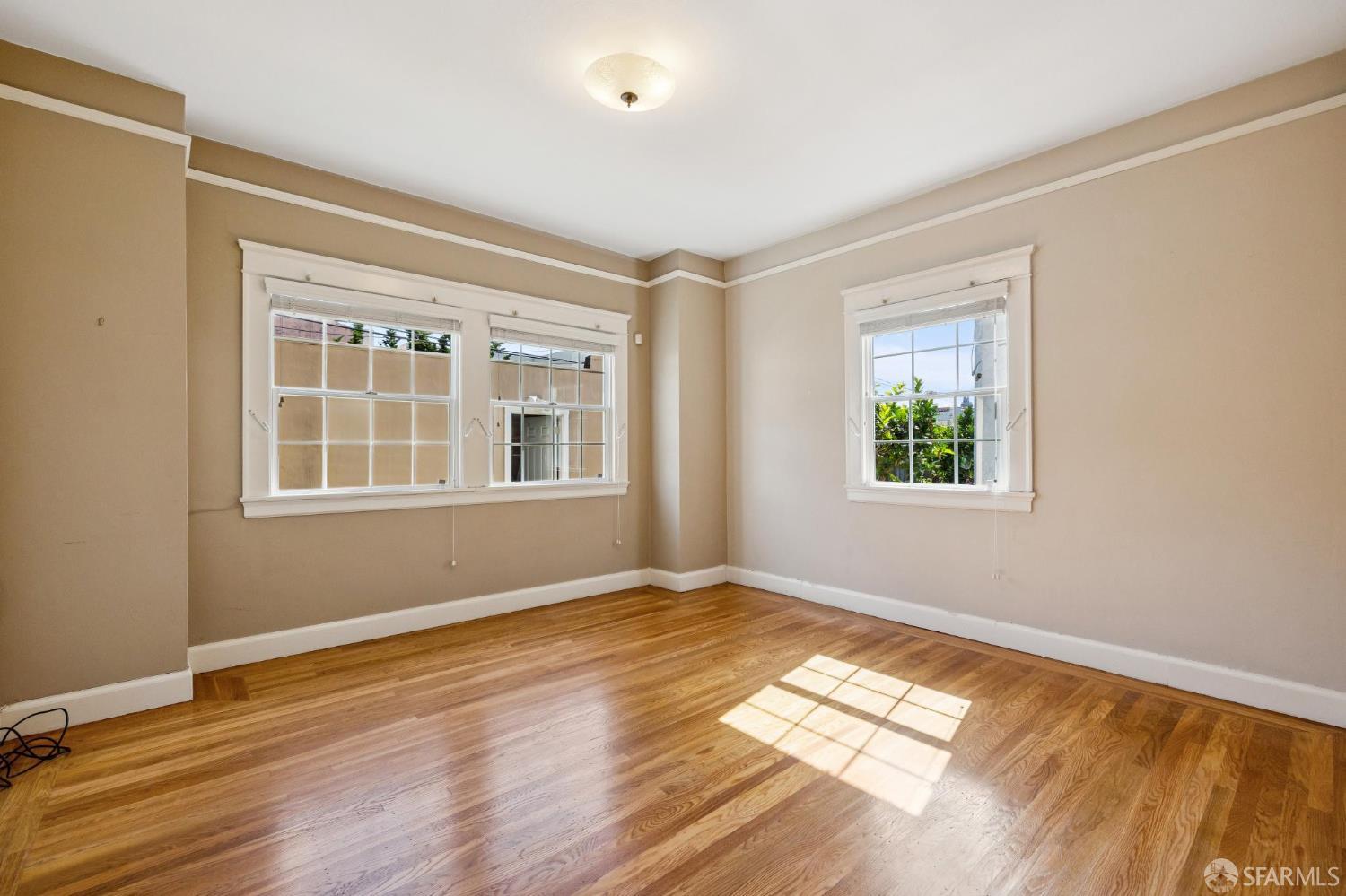 309 San Fernando Way