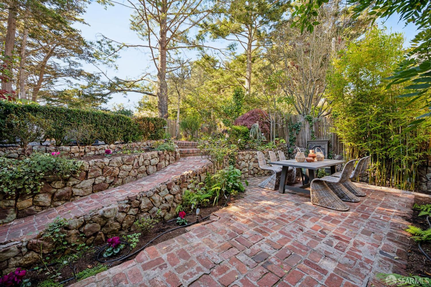 57 Rockwood Court