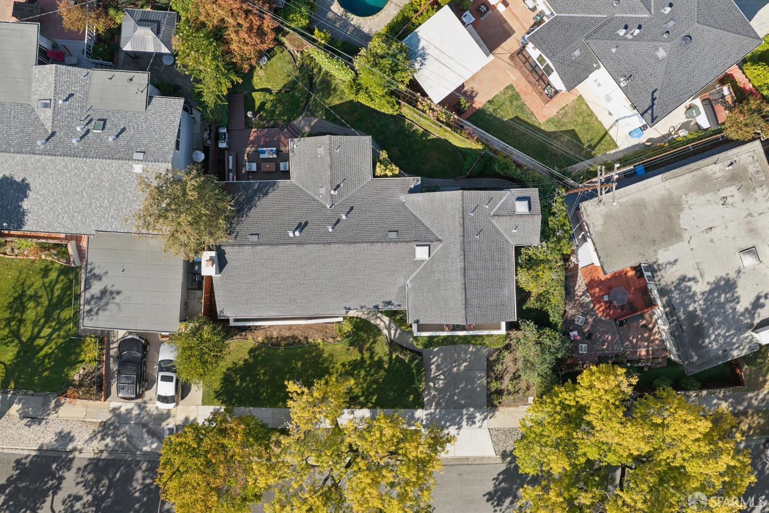 2748 Briarfield Avenue
