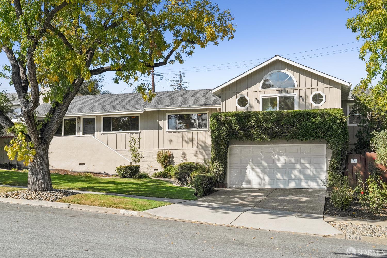 2748 Briarfield Avenue