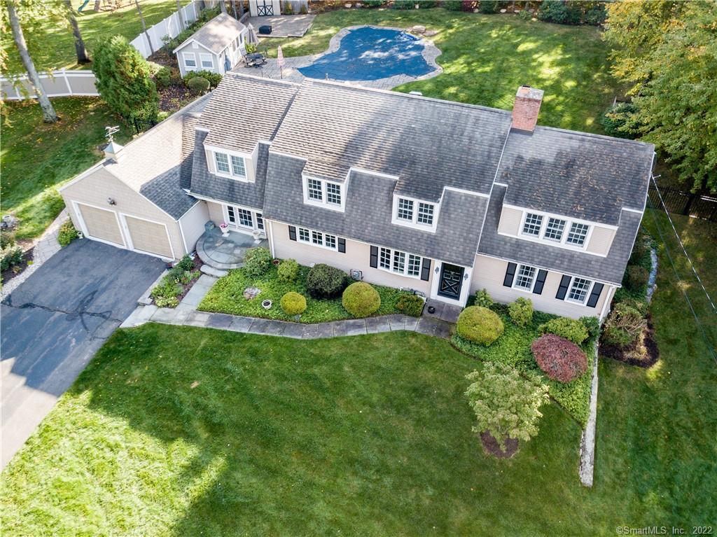 10 Deepwood Lane