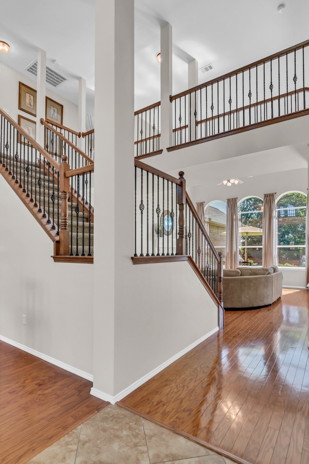 10216 Knights Court