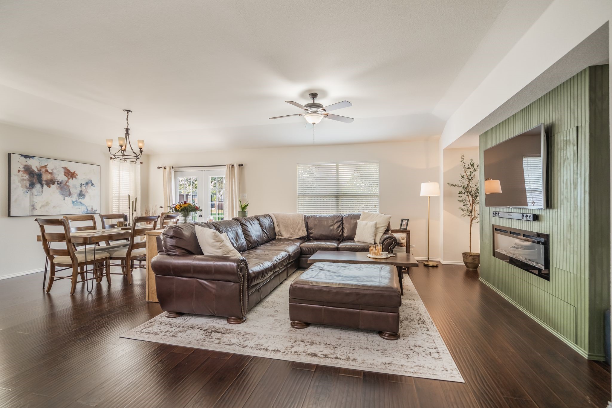 5933 Snow Creek Drive