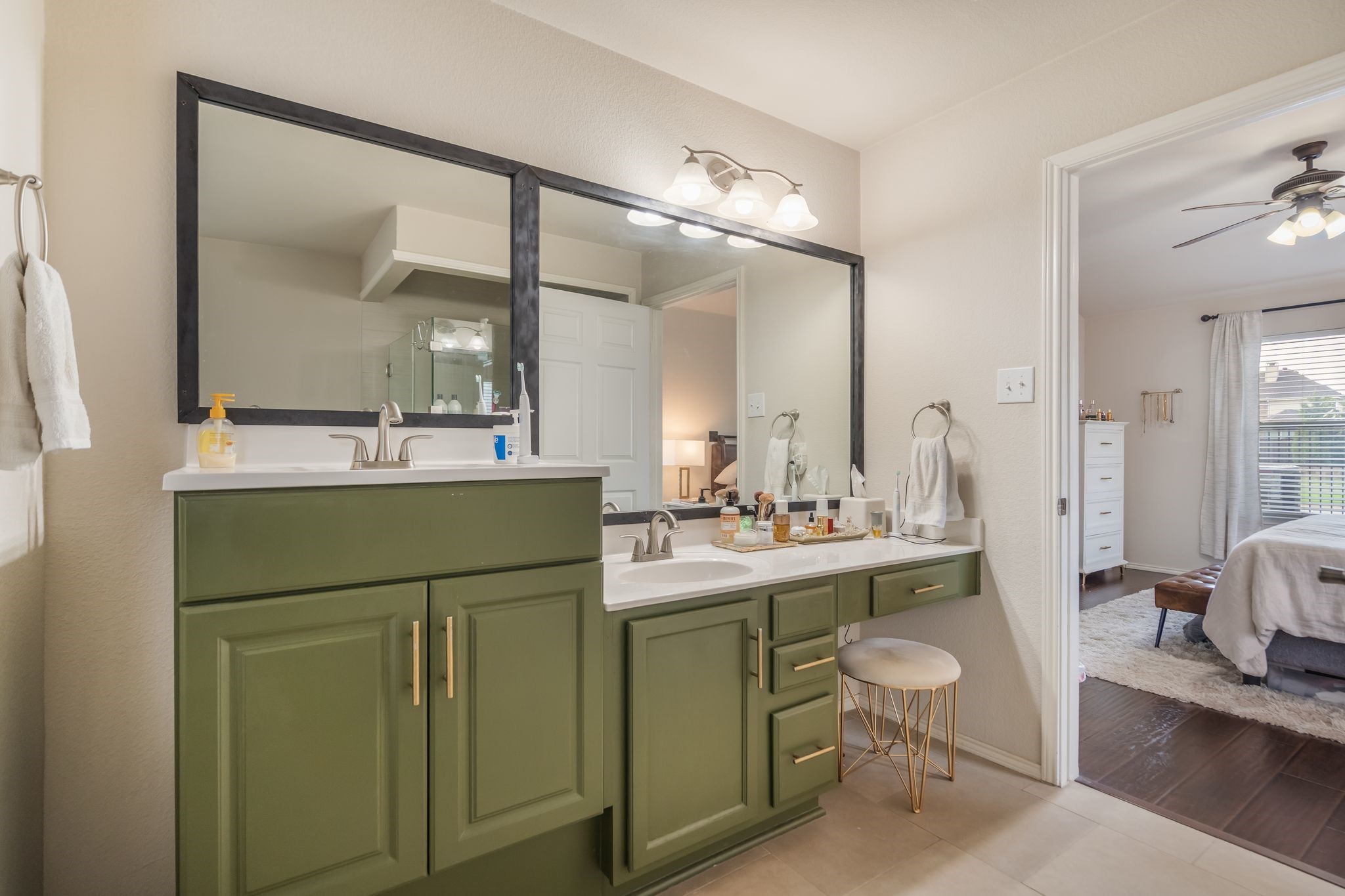 5933 Snow Creek Drive