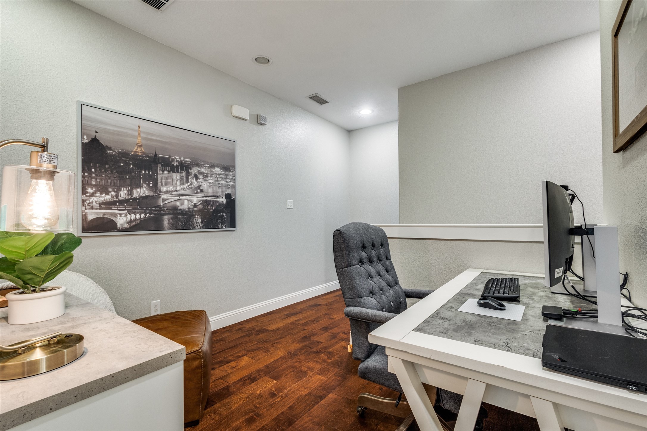 1011 Brook Hollow Drive
